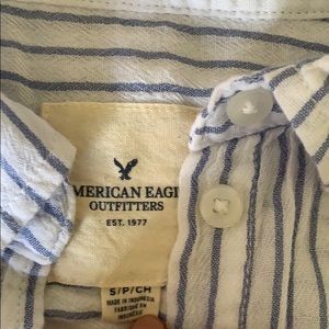 ✨ AEO striped short sleeve button up